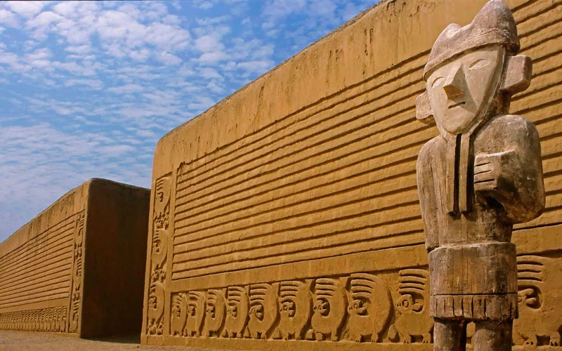 Tesoros del norte del Perú: playas, arqueología y gastronomía