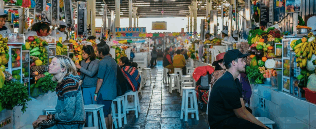 Mercado de San Pedro en Cusco: Un viaje de sabores andinos